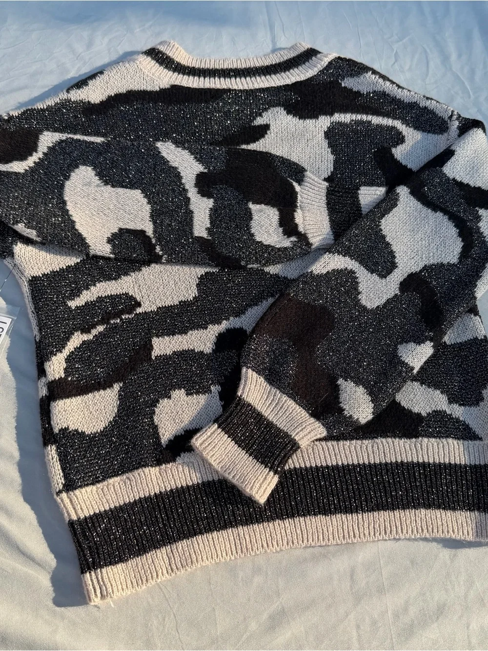Nine West Black & Cream V-Neck Sweater - Abstract Knit